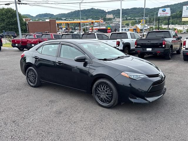 2019 Toyota Corolla LE - Photo 10