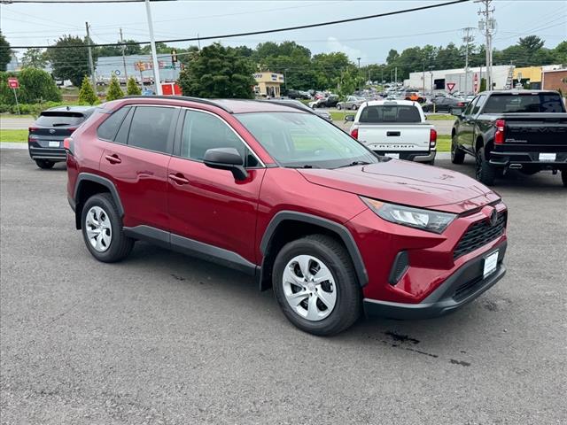 2020 Toyota RAV4 LE - Photo 10