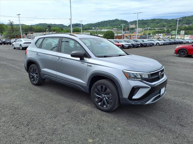 2022 Volkswagen Taos S 4Motion - Photo 10