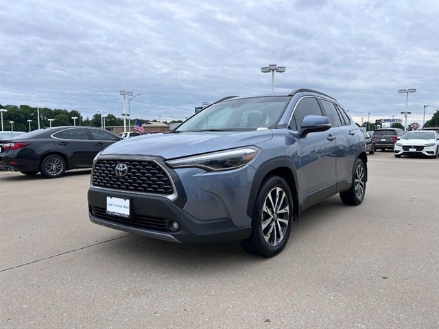2022 Toyota Corolla Cross XLE - Photo 10