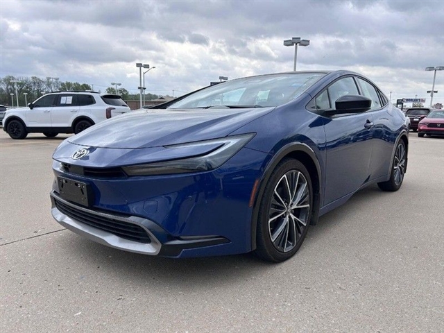 2024 Toyota Prius Limited - Photo 10