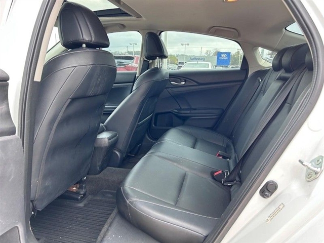 2022 Honda Insight Touring - Photo 11