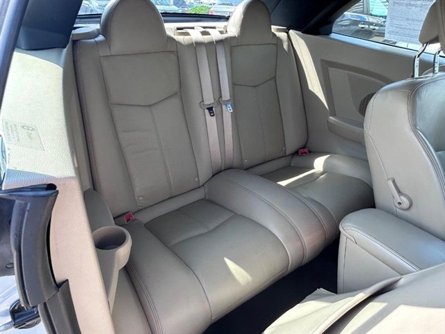 2013 Chrysler 200 Limited - Photo 11