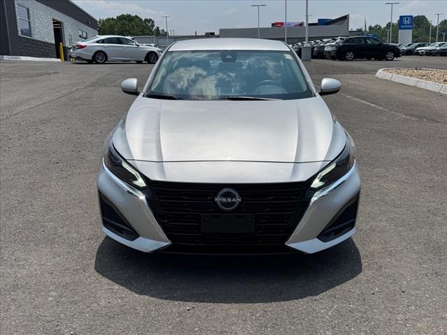 2023 Nissan Altima 2.5 SV - Photo 11