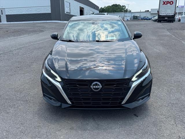 2023 Nissan Altima 2.5 SV - Photo 11