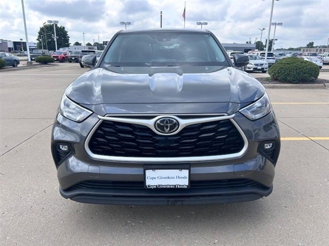 2020 Toyota Highlander LE - Photo 11