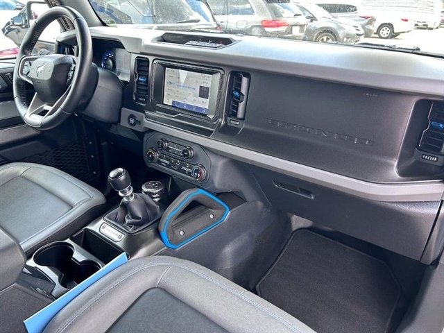 2022 Ford Bronco Black Diamond - Photo 12