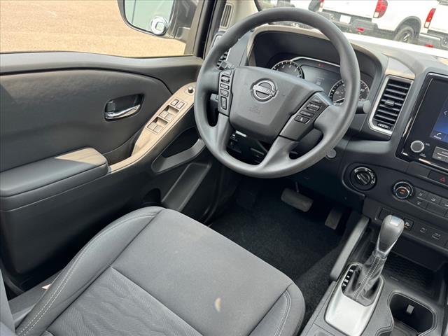 2022 Nissan Frontier SV - Photo 12