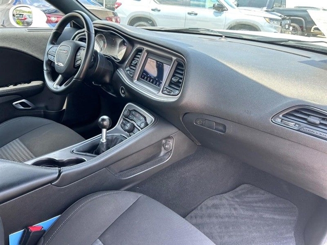 2022 Dodge Challenger R/T - Photo 12