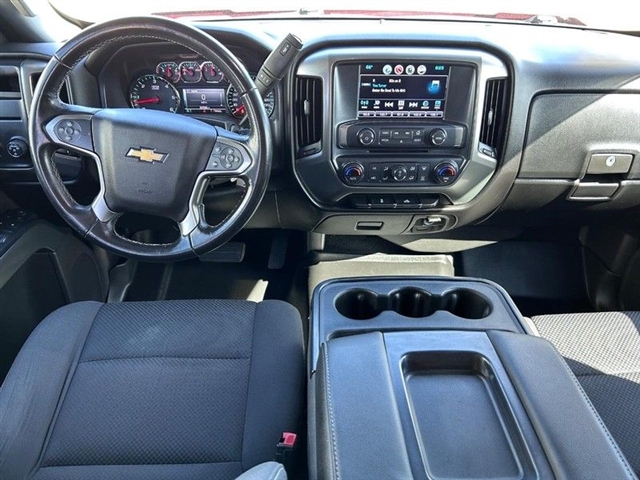 2018 Chevrolet Silverado 1500 LT - Photo 12