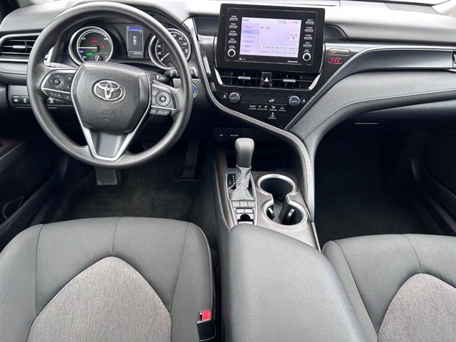 2023 Toyota Camry Hybrid LE - Photo 12
