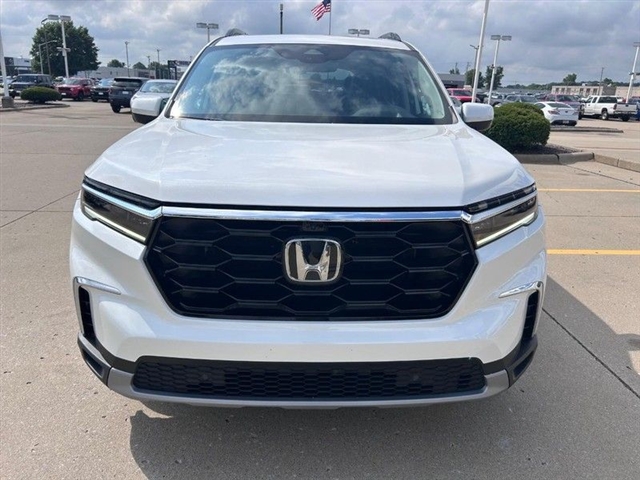 2023 Honda Pilot Elite - Photo 12