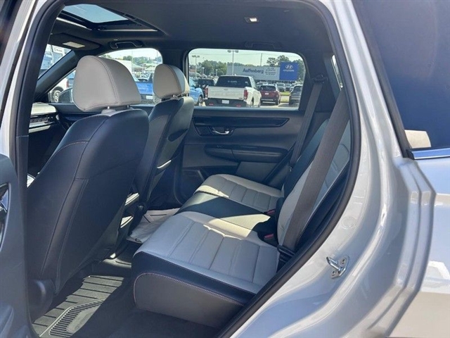 2023 Honda CR-V Hybrid Sport Touring - Photo 12