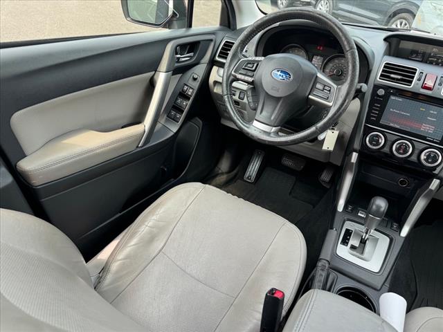 2016 Subaru Forester 2.5i Limited - Photo 12