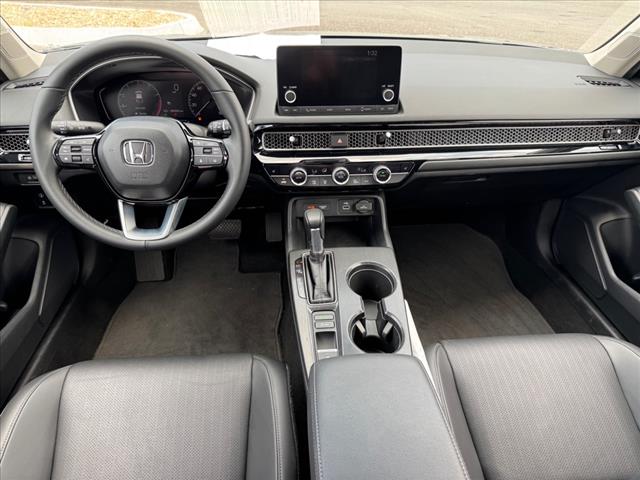 2024 Honda Civic EX-L - Photo 13