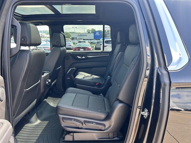 2021 GMC Yukon XL Denali - Photo 13