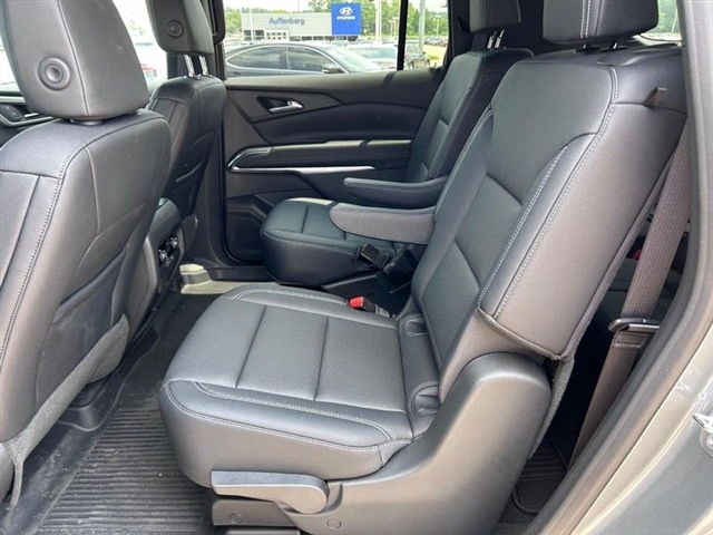 2024 Chevrolet Traverse LT - Photo 13