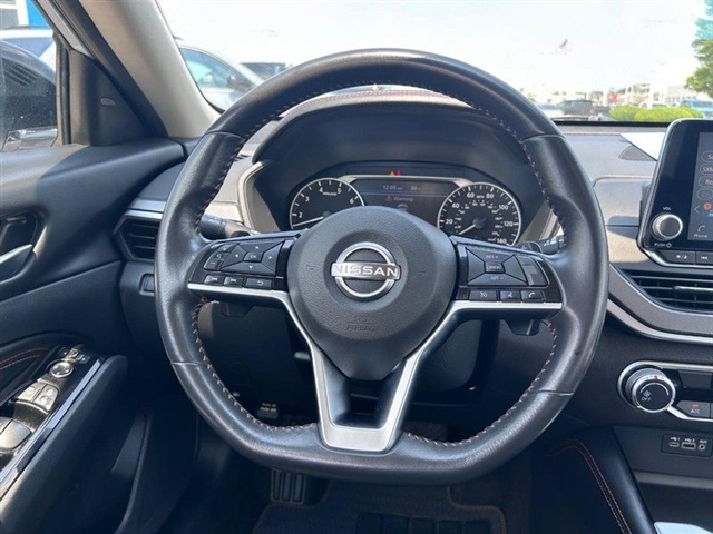 2023 Nissan Altima 2.5 SR - Photo 13