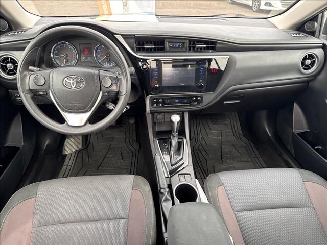 2019 Toyota Corolla LE - Photo 13