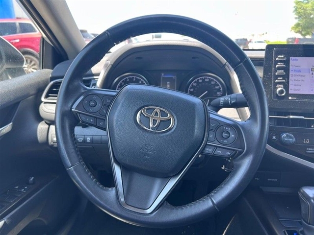 2023 Toyota Camry SE - Photo 13