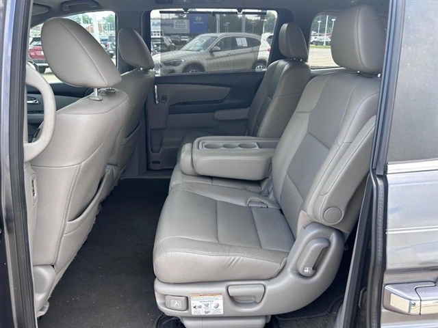 2017 Honda Odyssey EX-L - Photo 13