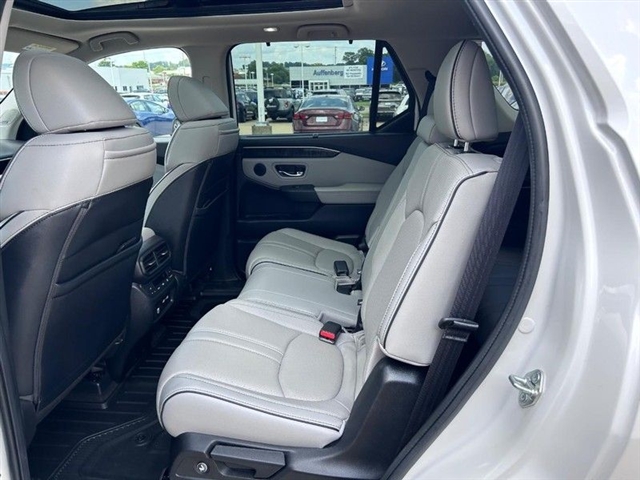 2023 Honda Pilot Elite - Photo 13