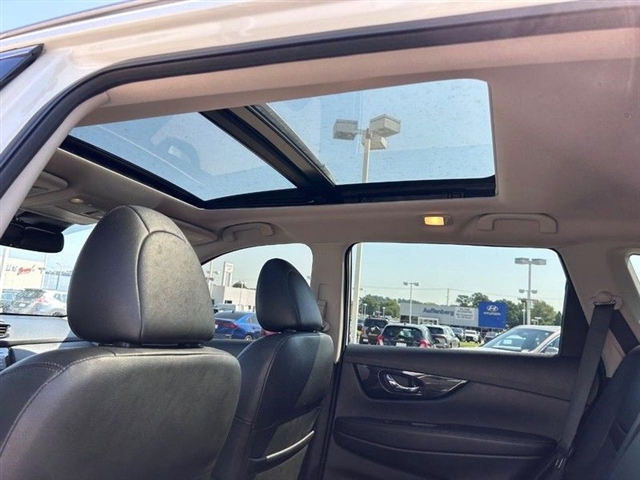 2020 Nissan Rogue SL - Photo 13