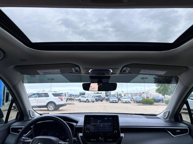 2022 Toyota Corolla Cross XLE - Photo 13