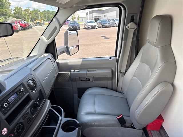 2022 Ford E-Series E-350 SD - Photo 14