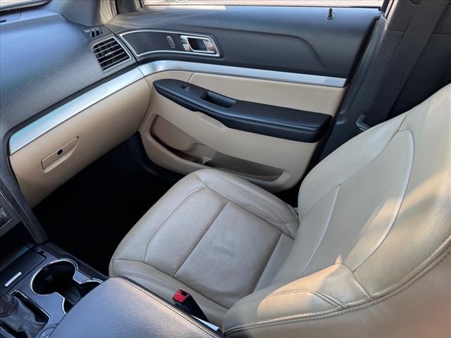 2016 Ford Explorer XLT - Photo 14