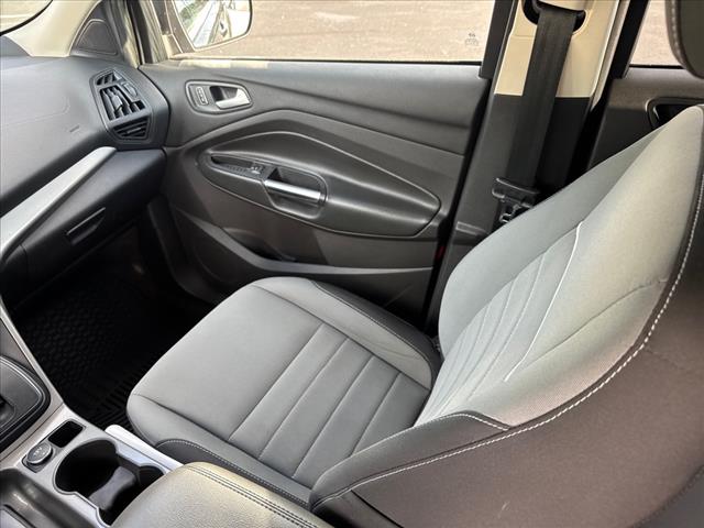 2015 Ford Escape SE - Photo 14