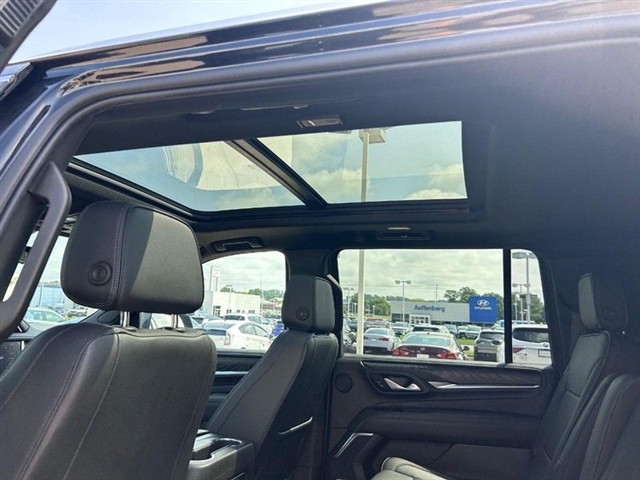 2021 GMC Yukon XL Denali - Photo 14