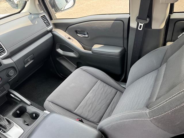 2022 Nissan Frontier SV - Photo 14