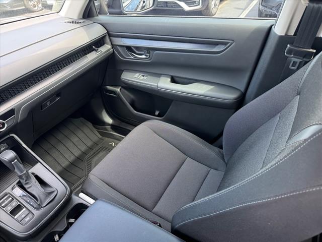 2025 Honda CR-V LX - Photo 14