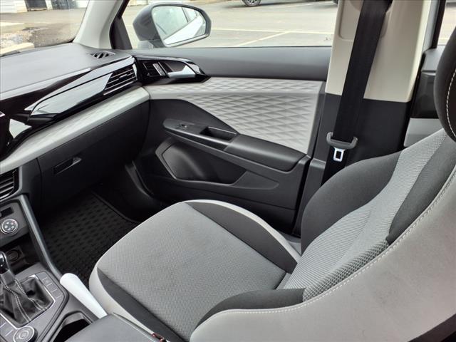 2022 Volkswagen Taos S 4Motion - Photo 14