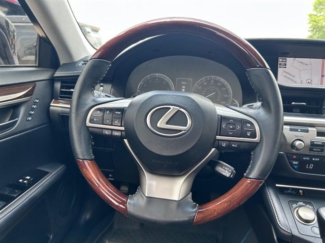 2018 Lexus ES 350 Base - Photo 14
