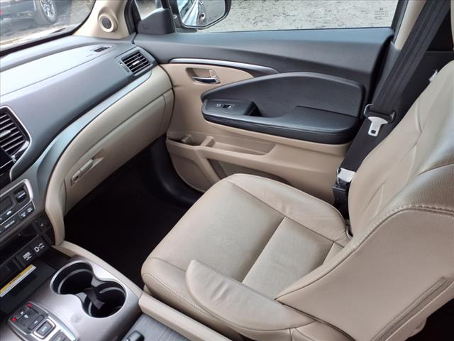 2022 Honda Pilot SE - Photo 14
