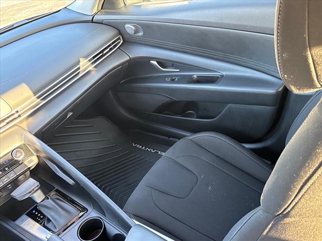2023 Hyundai ELANTRA SEL - Photo 14