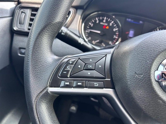 2018 Nissan Rogue S - Photo 14