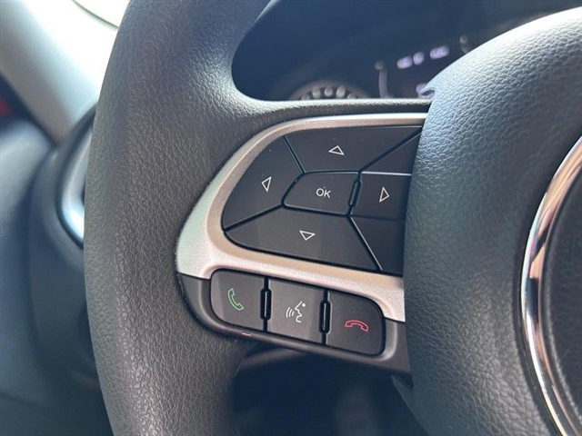 2021 Jeep Renegade Jeepster - Photo 14