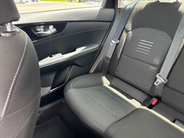 2019 Kia Forte S - Photo 15