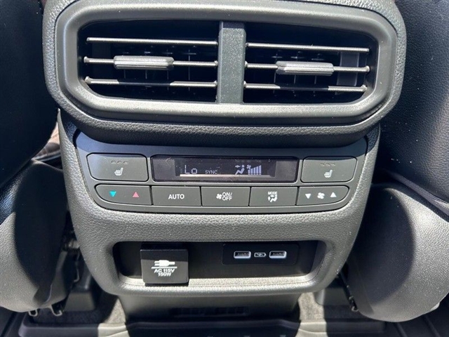 2023 Honda Pilot Elite - Photo 15