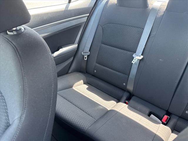 2020 Hyundai Elantra SEL - Photo 15