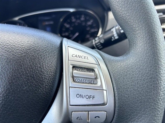 2015 Nissan Rogue S - Photo 15