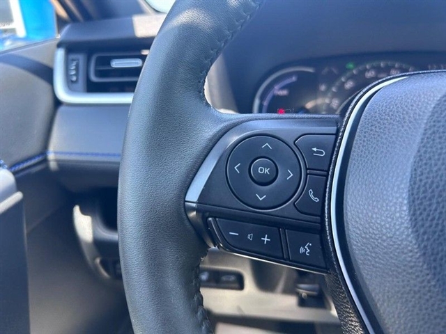 2021 Toyota RAV4 Hybrid XSE - Photo 16