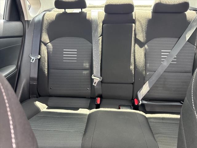 2019 Kia Forte S - Photo 16