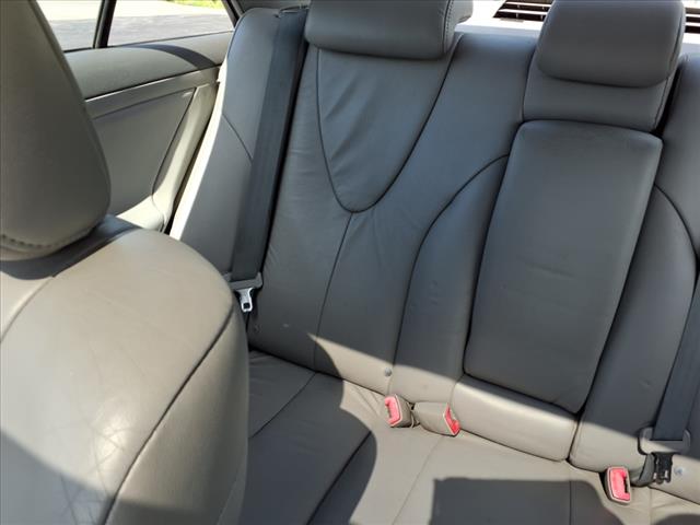 2015 Toyota Camry SE - Photo 16