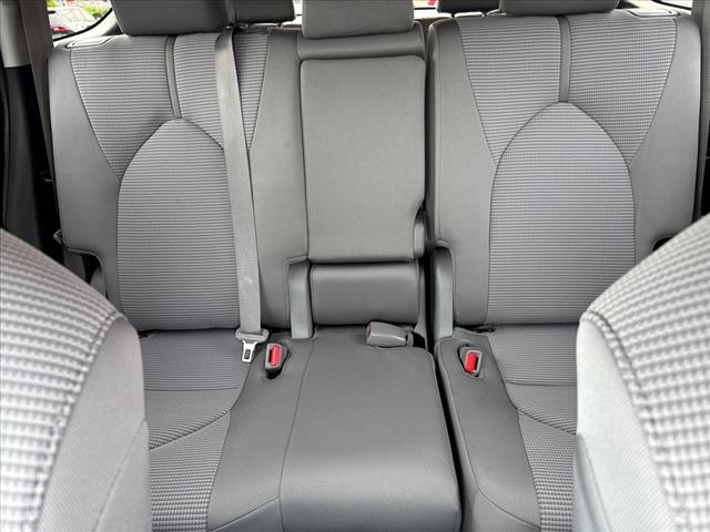 2023 Toyota Highlander LE - Photo 16