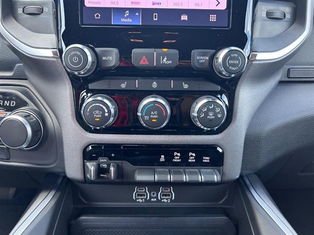 2025 RAM 1500 Big Horn - Photo 17