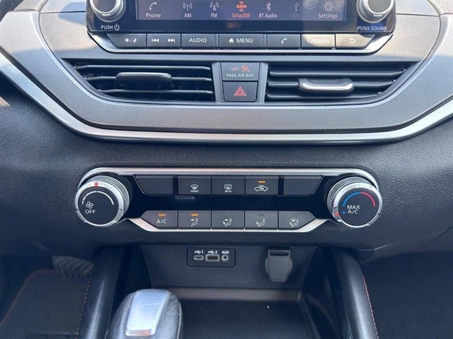 2023 Nissan Altima 2.5 SR - Photo 17
